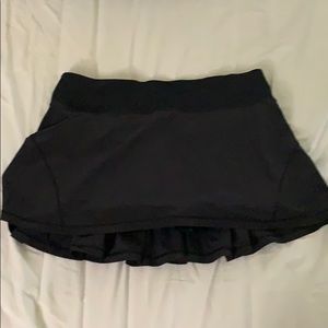 LULULEMON BLACK SKIRT